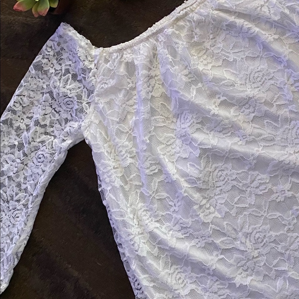 Lace Off Shoulder Top - Picture 3 of 3